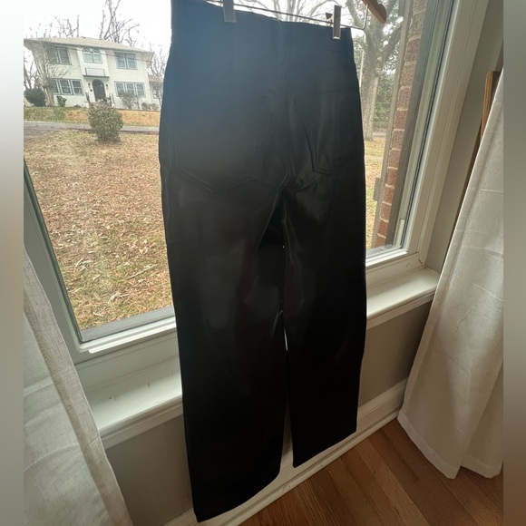 Abercrombie Leather 90’s Relaxed Pant - Picture 4 of 4